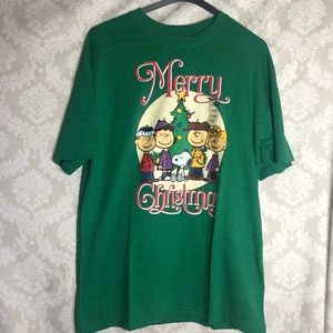 Peanuts Christmas Graphic Tee L